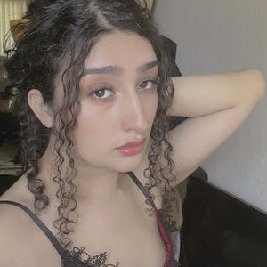 Meet your Posher, Alejandra